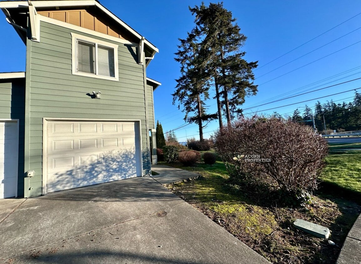 Foto principal - 915 SW Kimball Dr