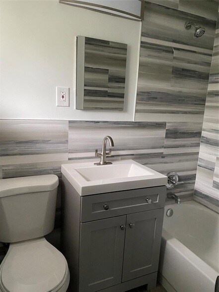 Foto del edificio - 1133 NE 16th Ave