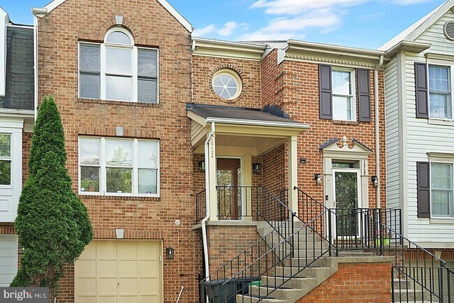 Building Photo - 12120 Apache Tears Cir