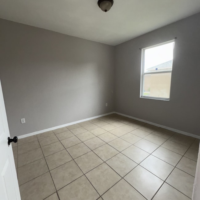 Building Photo - 517 Heather Glen Dr