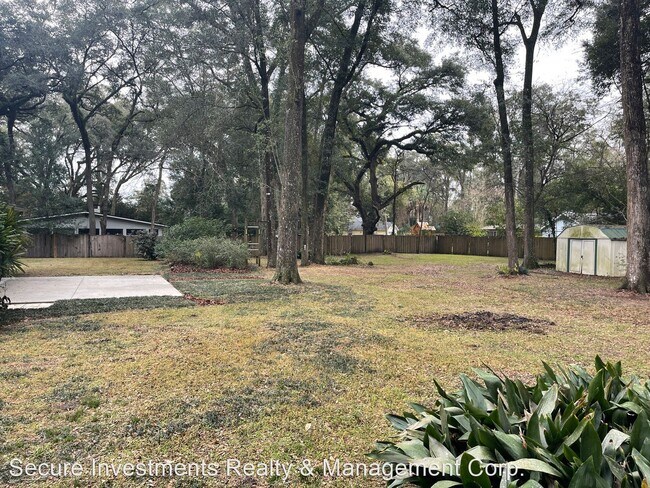 Building Photo - 4 br, 3 bath House - 7629 SW 8th Avenue