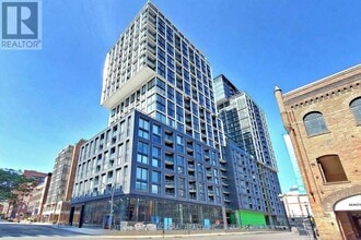 Building Photo - 158 Front St E