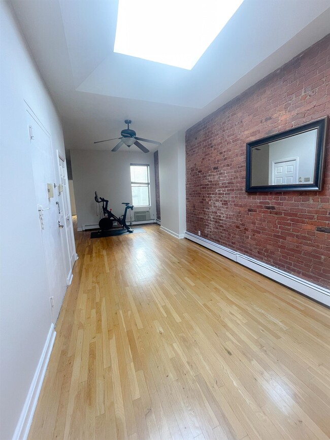 Building Photo - 257-261 12th St