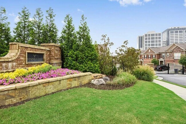 Foto del edificio - 2483 Norwood Dr SE