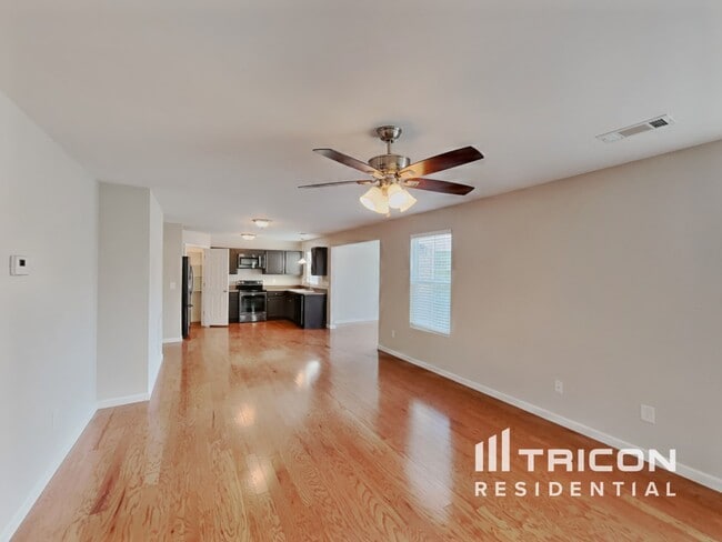 Building Photo - 108 Alred Cir