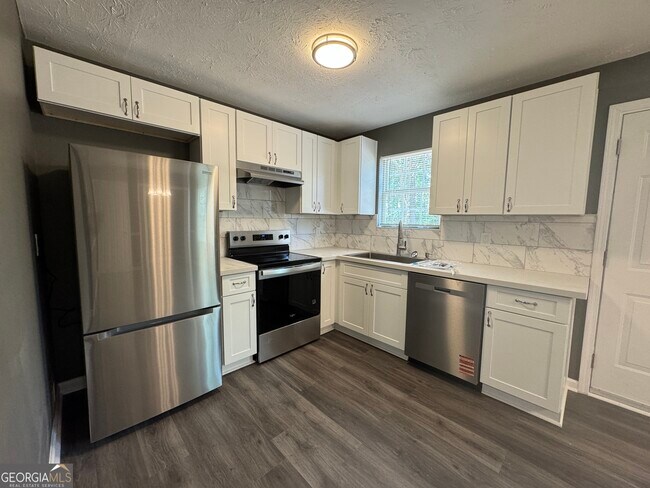 Foto del edificio - 330 Crestfield Cir