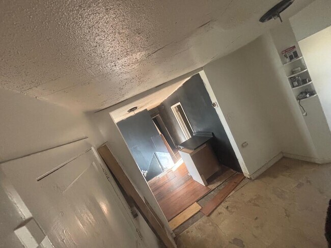 Foto del edificio - 5461 Hamilton Ave