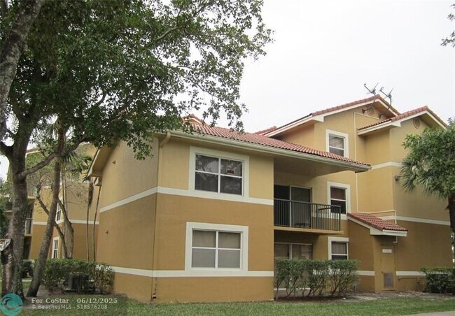 Building Photo - 8821 Wiles Rd