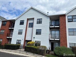 Building Photo - 98 Keystone Ct