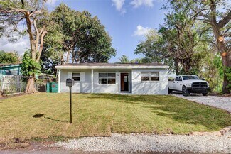 Building Photo - 6231 Hayes St