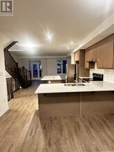 Building Photo - 1259 Lily Cres