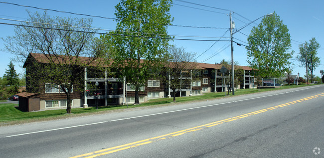 Foto del edificio - Oneida Garden Apartments