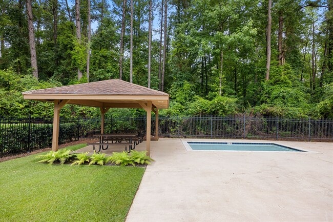 Kiddie Pool - Shelton Mill Townhomes