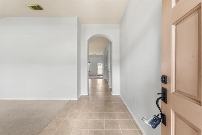 Building Photo - 3511 Cypress Village Dr