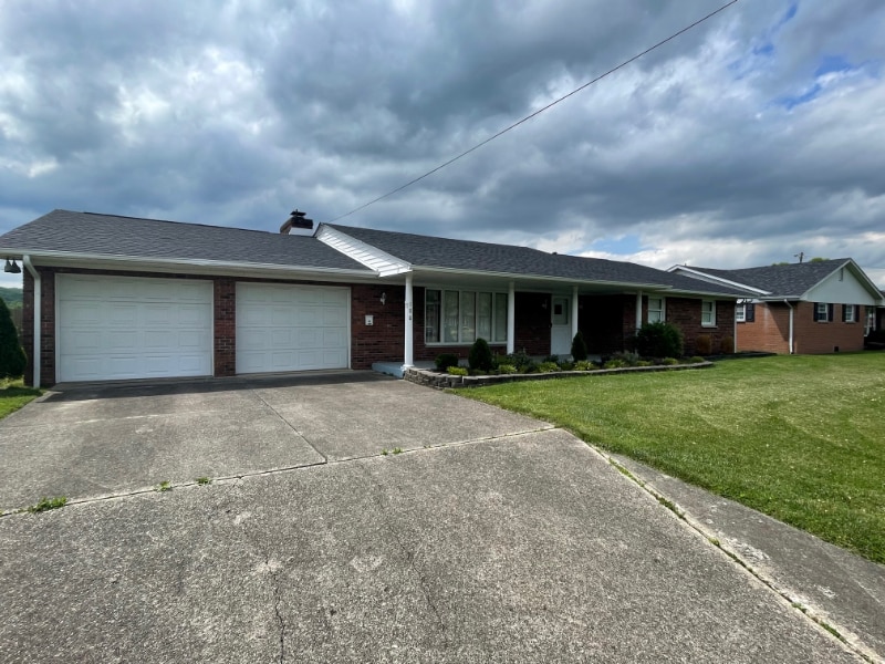 106 Broadway Ave, Nitro, WV 25143 House Rental in Nitro, WV