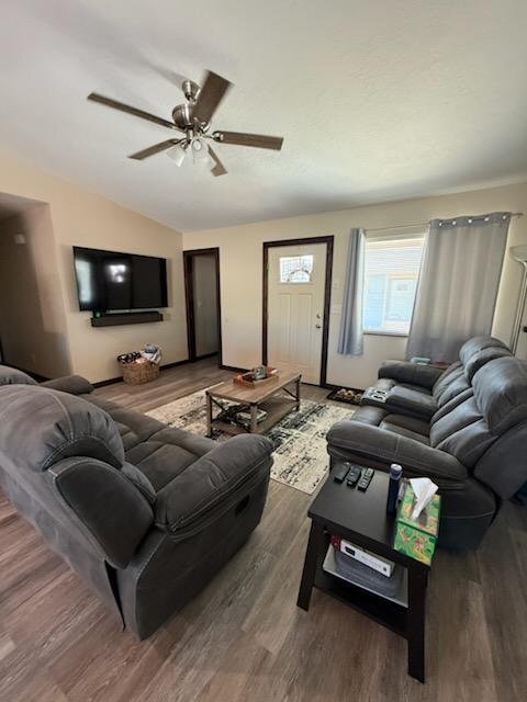 Foto del edificio - 602 W Front St