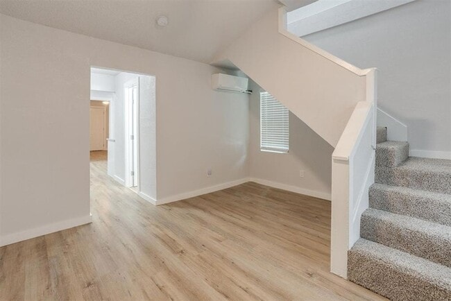 Photo - 3407 S Lee Ave Townhome