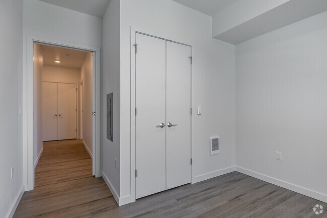 2HAB, 1,5BA - 813SF - The Robert