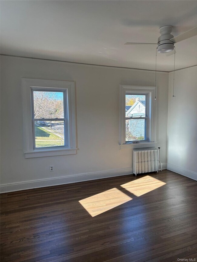 Foto del edificio - 166 Lake Ave