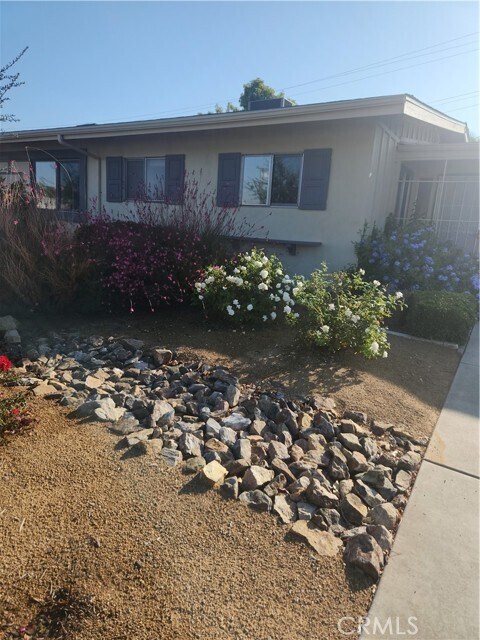 Primary Photo - 28500 Pebble Beach Dr