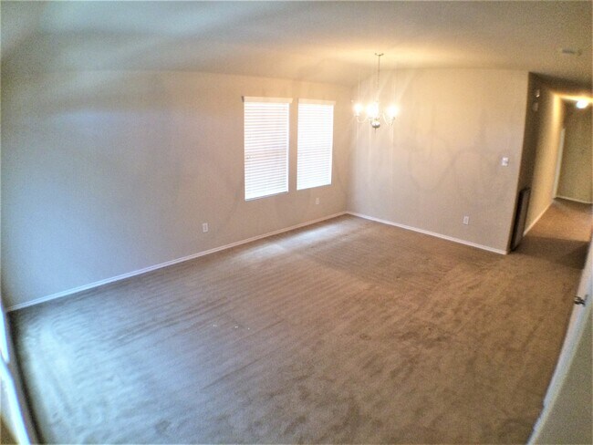 Foto del edificio - Great 3 Bedroom 2 Bath in Denton!