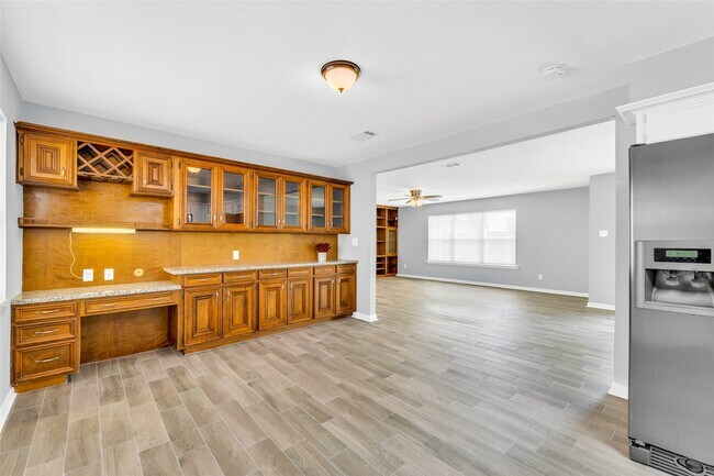 Foto del edificio - 10003 Windriver Dr