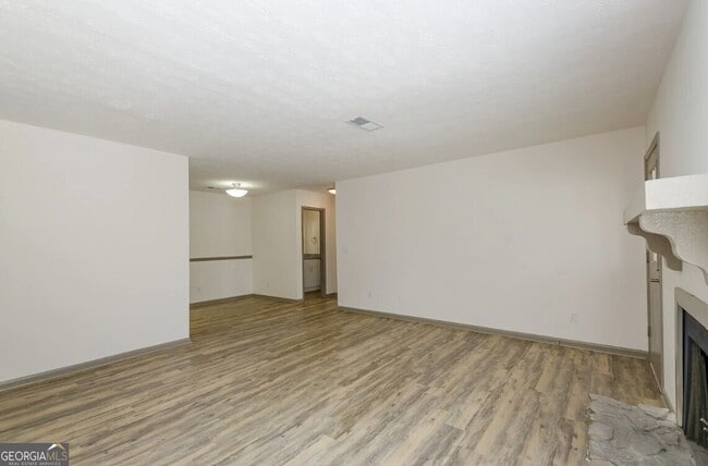 Foto del edificio - 730 Franklin Dr SE