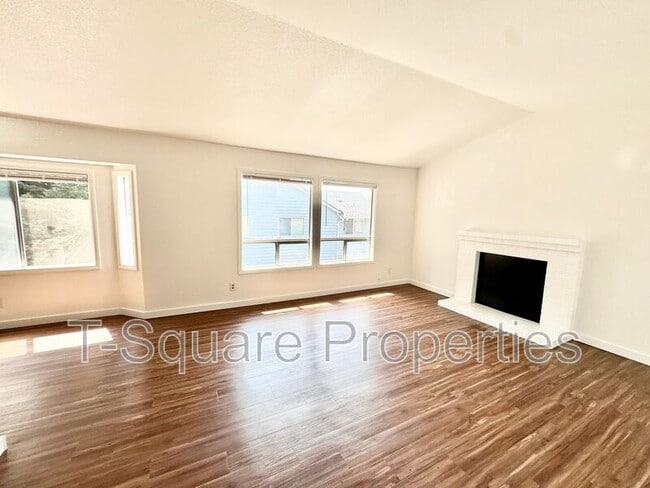 Photo - 2720 204th St SW Apartment