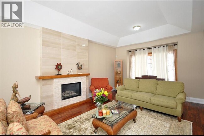 Building Photo - 225 Forestwood Dr