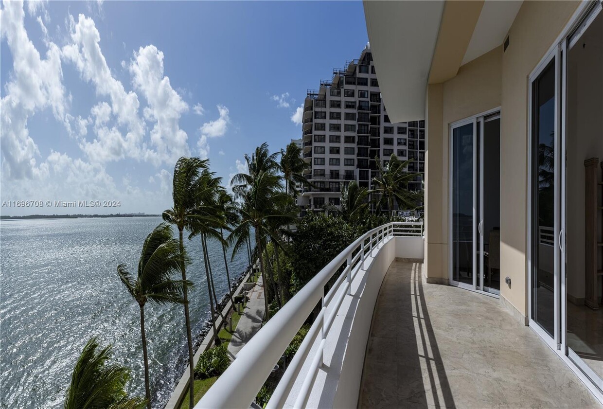 Foto principal - 808 Brickell Key Dr