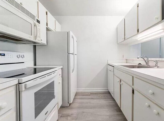Foto del edificio - 3800 SW 20th Ave