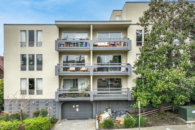 Building Photo - 175 Santa Rosa Ave