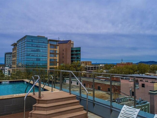Roof top Pool - 100 E Washington St