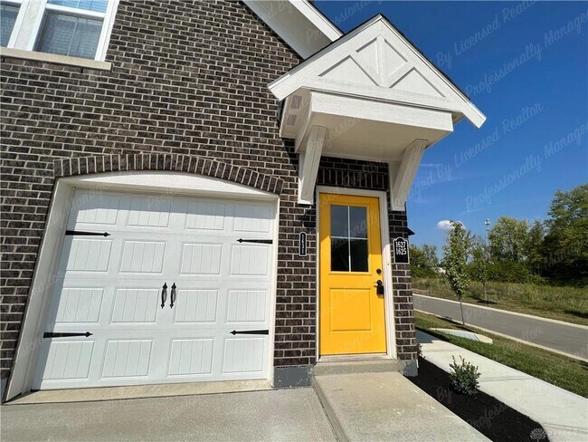 Building Photo - 1631 Honey Tree Pl