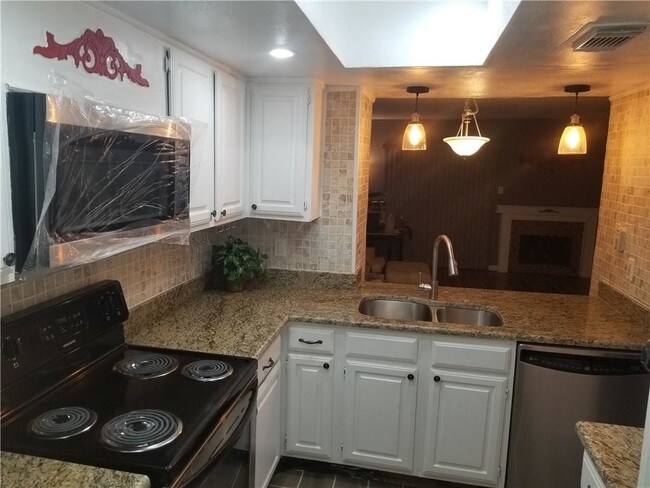 Foto del edificio - 2109 Park Willow Ln