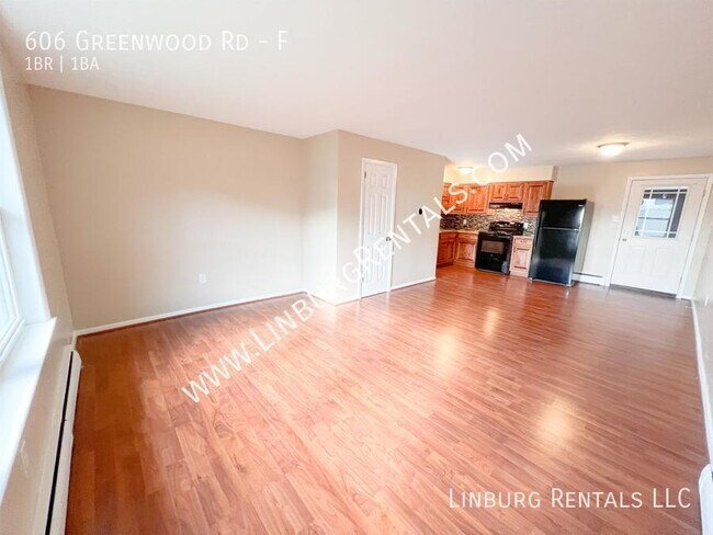 Foto del edificio - 606 Greenwood Rd