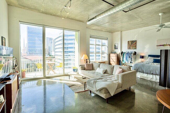 Foto del edificio - 313 NE 2nd St