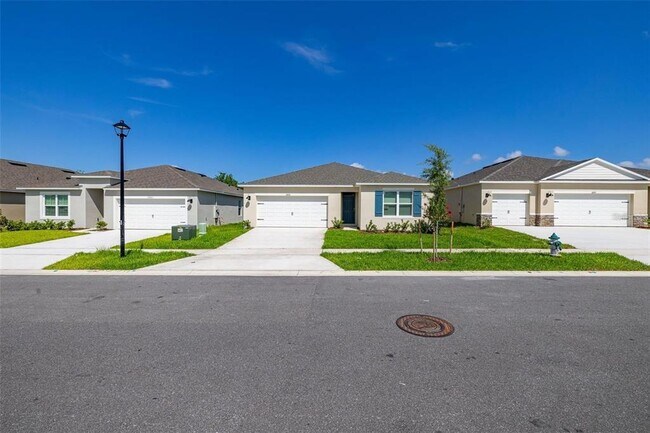 Building Photo - 2893 House Finch Rd