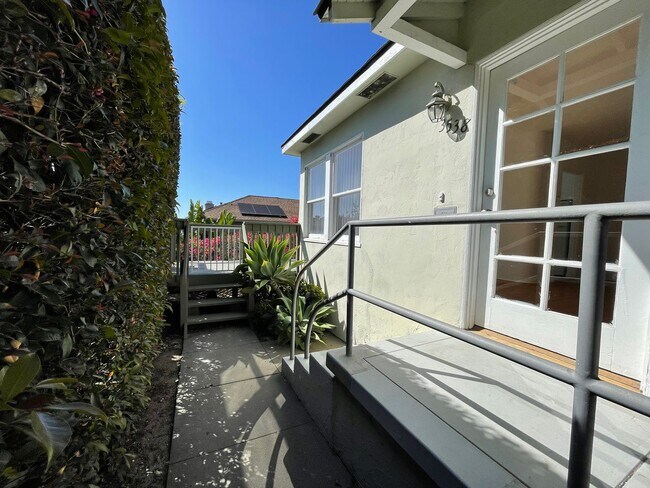 Foto del edificio - 3538 State St