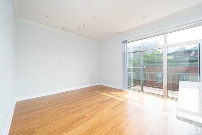 Foto del edificio - 1046 W Monroe St