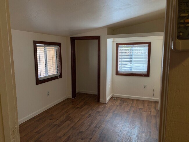 Foto del edificio - Cute 1 Bedroom Home In Downtown Placerville
