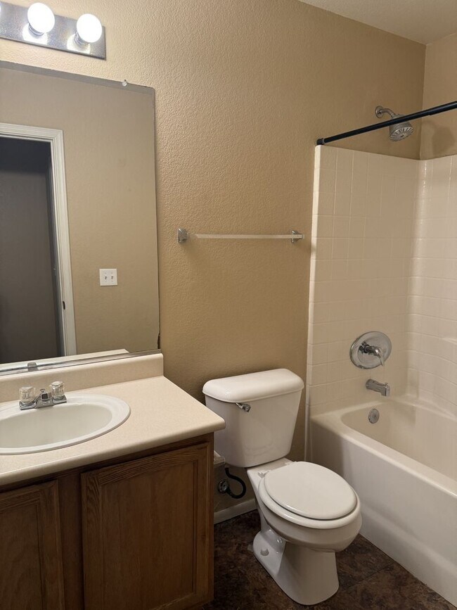 Foto del edificio - Immaculate 3-bedroom, 2 bath home in Chandler