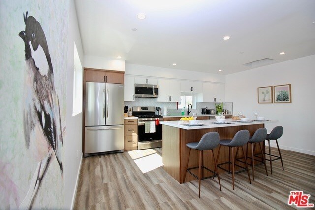 Foto del edificio - 1416 S Cloverdale Ave