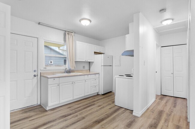 Foto del edificio - 2811 Watson Ave