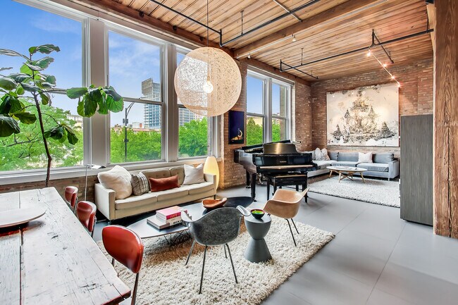 Foto del edificio - 1327 W Washington Blvd