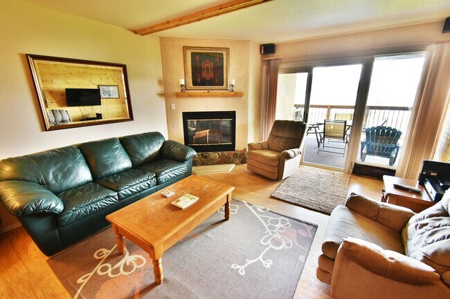 Building Photo - Winter Seasonal Rental- Lake Dillon Condos 203