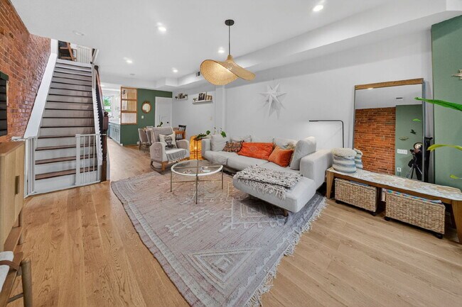 Foto del edificio - Classic DC charm and Modern Upgrades!