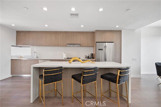 Foto del edificio - 823 N Fuller Ave