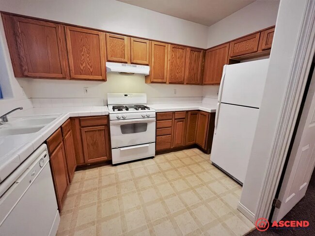 Building Photo - 531 Yellow Meadow Ct