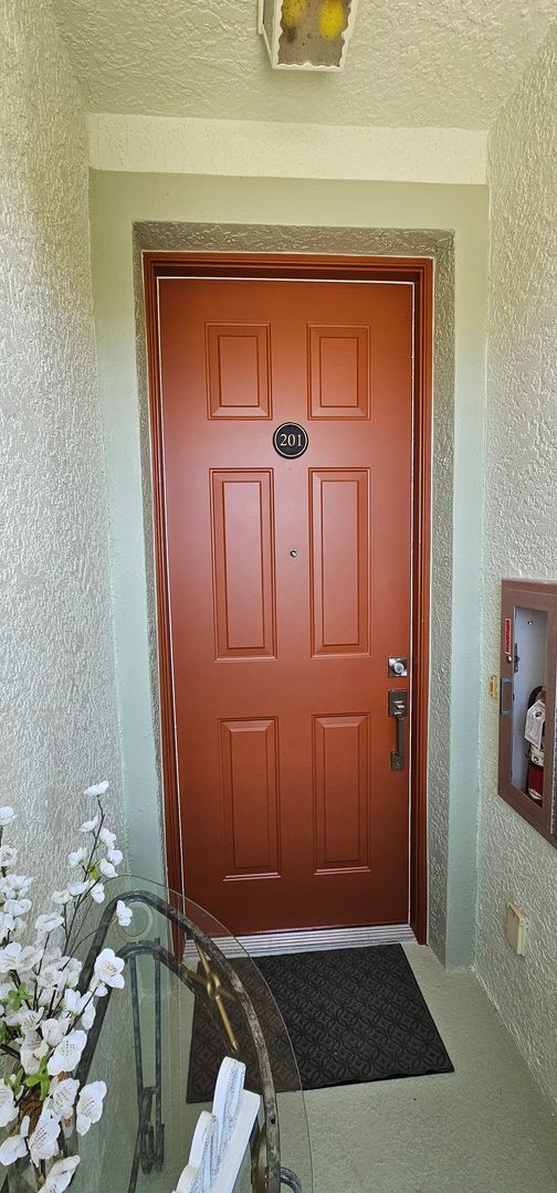 Building Photo - 3/2 Condo in Province Park of Fort Myers